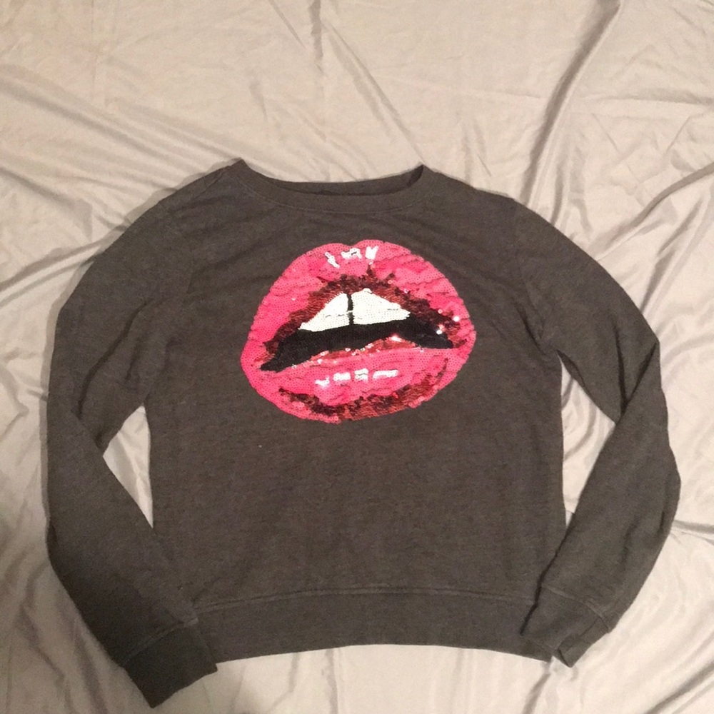 SEQUIN LIPS PULLOVER